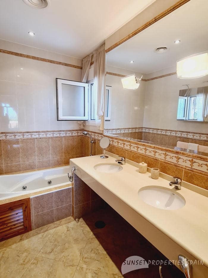 4 camera da letto Villa in vendita in Periana con piscina - 795.000 € (Rif: 8439199)