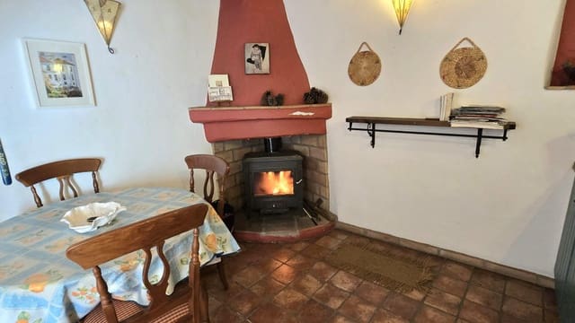 1 soveværelse Byhus til salg i Canillas de Albaida - € 152.000 (Ref: 8897553)