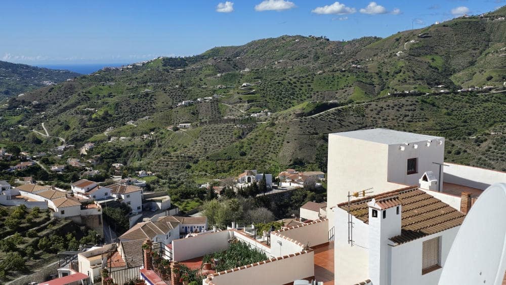 1 sovrum Hus till salu i Canillas de Albaida - 152 000 € (Ref: 8897553)