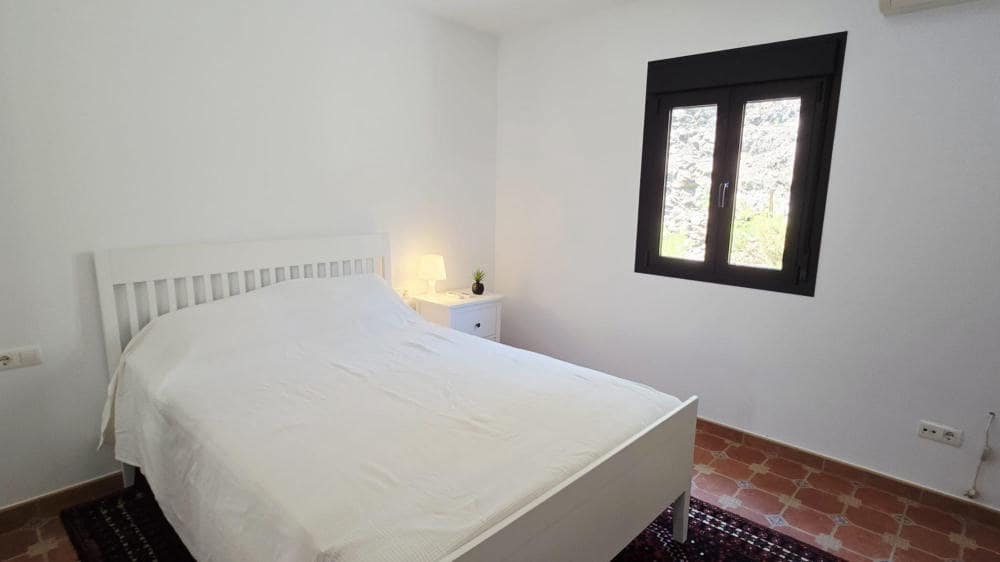 3 slaapkamer Villa te koop in Canillas de Albaida met zwembad - € 385.000 (Ref: 9117902)