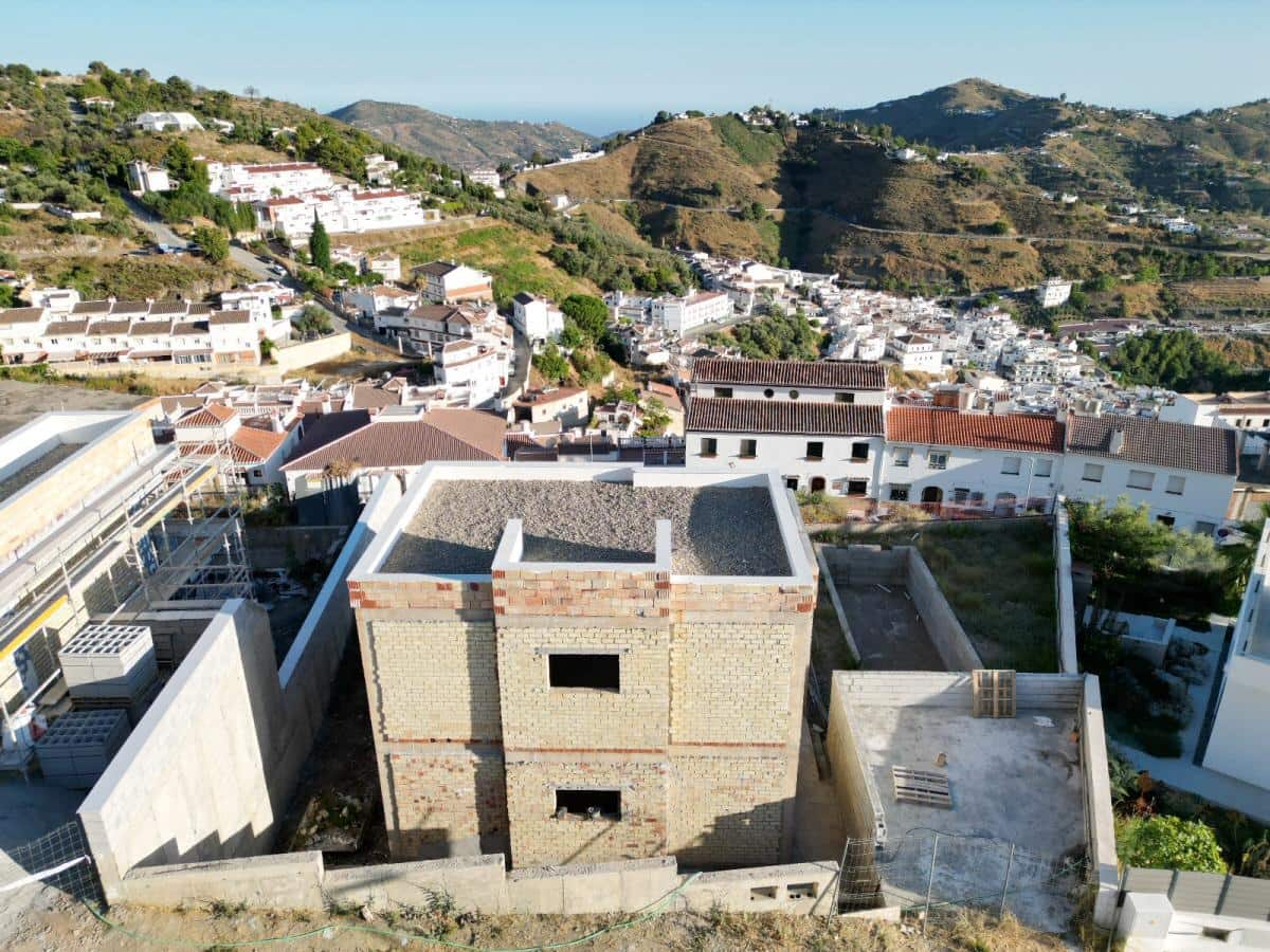 4 soveværelse Villa til salg i Competa med swimmingpool - € 510.000 (Ref: 9127226)