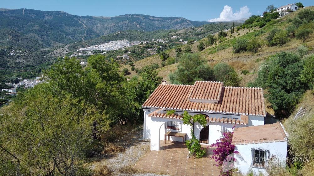 5 bedroom Villa for sale in Competa with pool - € 575,000 (Ref: 9135085)