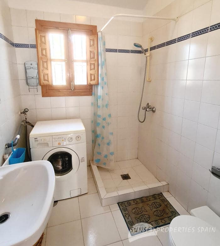 5 bedroom Villa for sale in Competa with pool - € 575,000 (Ref: 9135085)