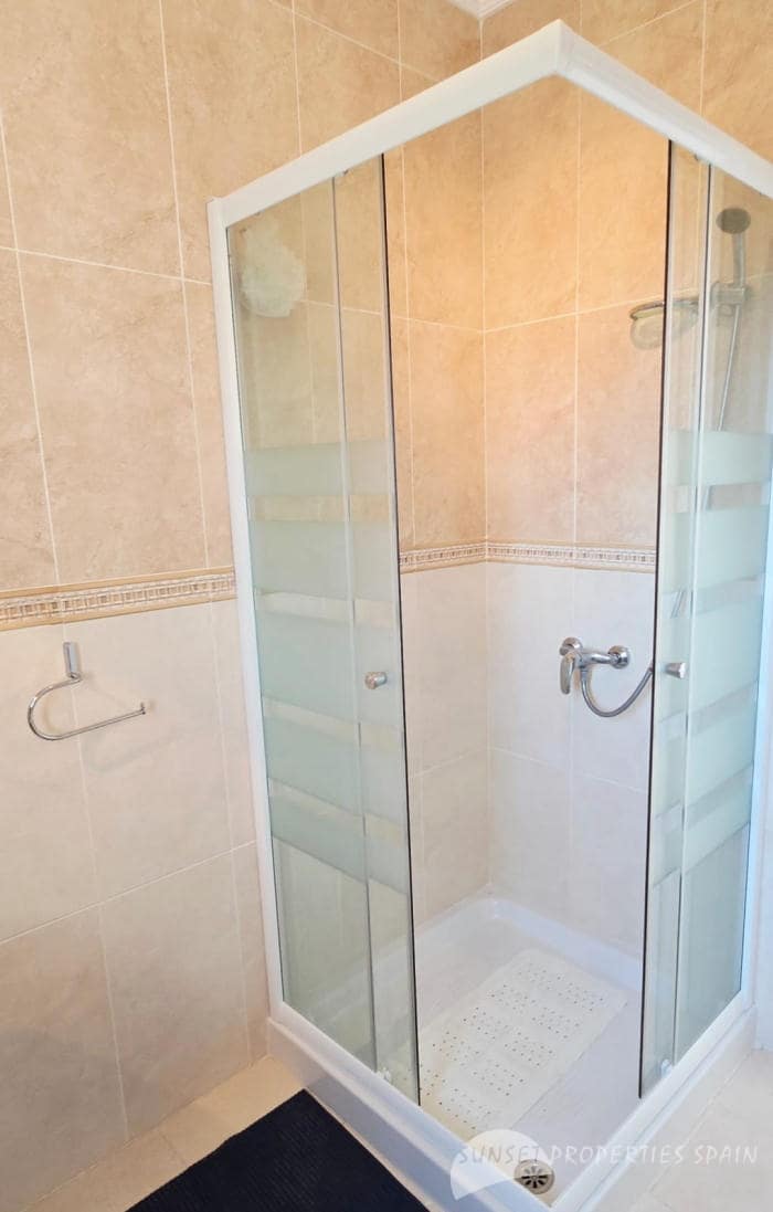 5 bedroom Villa for sale in Competa with pool - € 575,000 (Ref: 9135085)