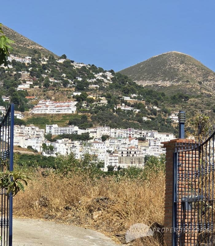 5 bedroom Villa for sale in Competa with pool - € 575,000 (Ref: 9135085)