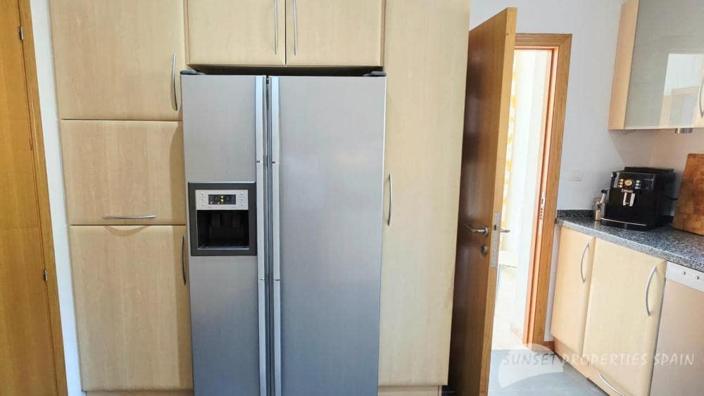 5 bedroom Villa for sale in Competa with pool - € 575,000 (Ref: 9135085)