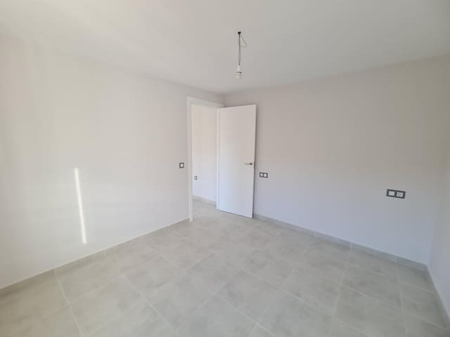 2 soveværelse Byhus til salg i Almáchar - € 85.950 (Ref: 9311182)