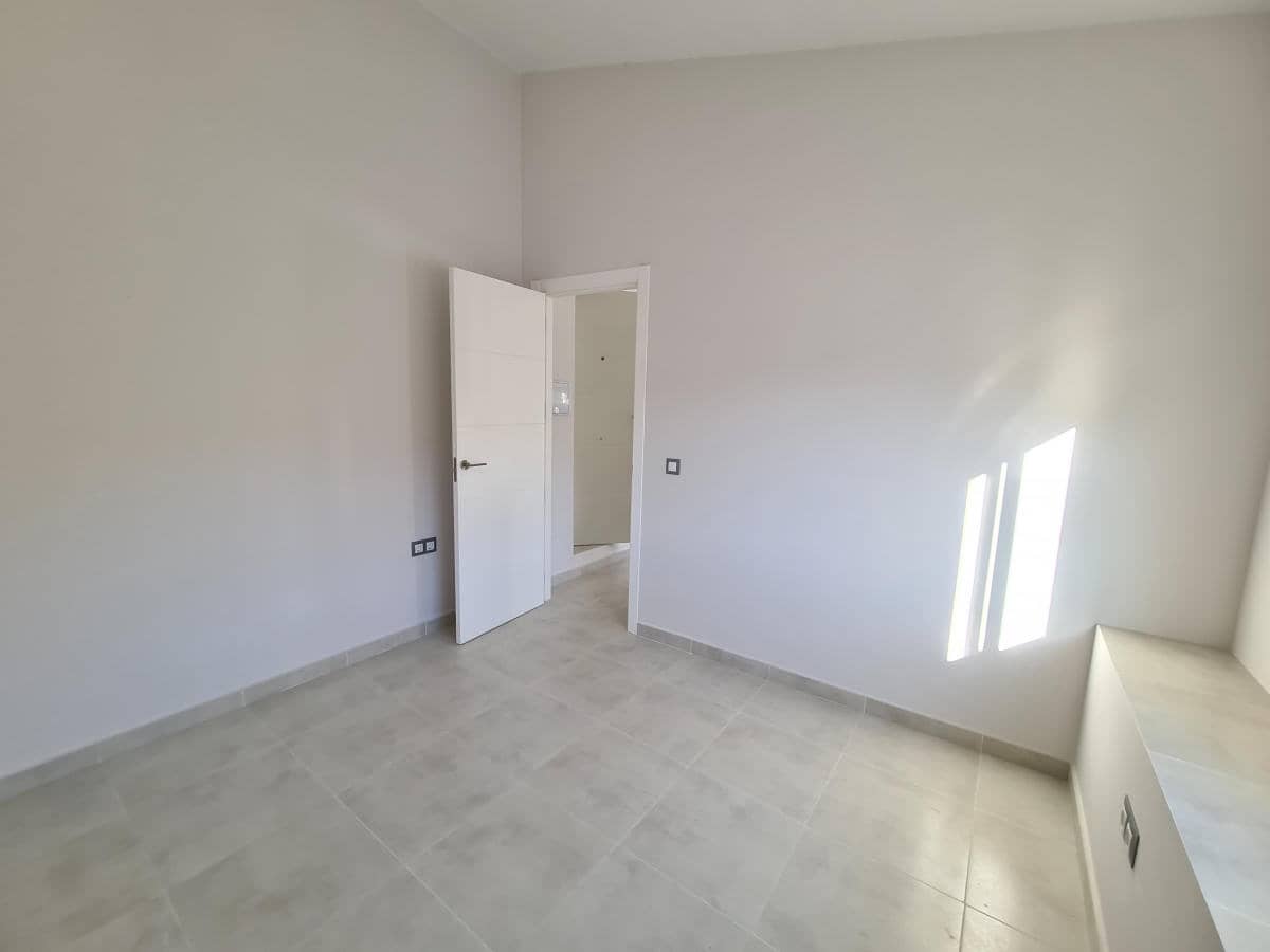 2 soveværelse Byhus til salg i Almachar - € 85.950 (Ref: 9311182)