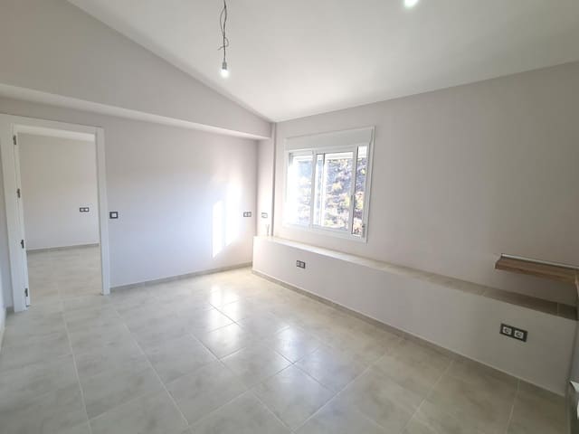 2 soveværelse Byhus til salg i Almáchar - € 85.950 (Ref: 9311182)