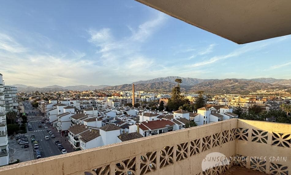 3 bedroom Apartment for sale in Torre del Mar - € 240,000 (Ref: 9426575)