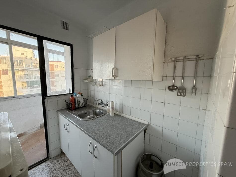 3 bedroom Apartment for sale in Torre del Mar - € 240,000 (Ref: 9426575)