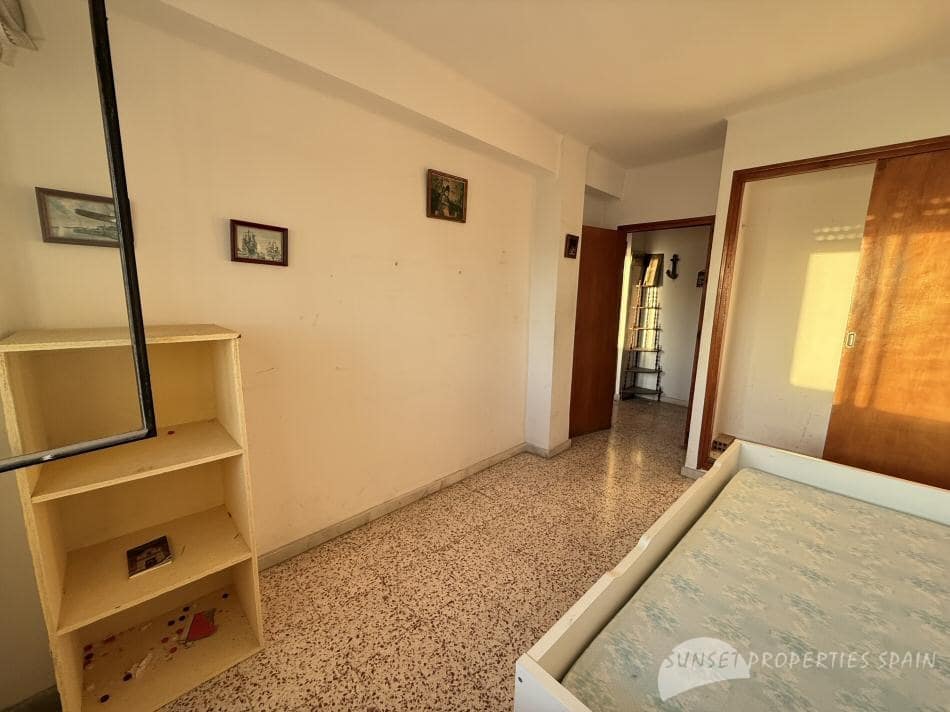 3 bedroom Apartment for sale in Torre del Mar - € 240,000 (Ref: 9426575)