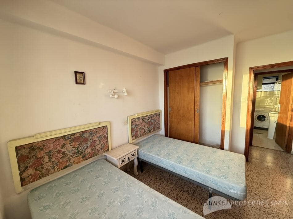 3 bedroom Apartment for sale in Torre del Mar - € 240,000 (Ref: 9426575)