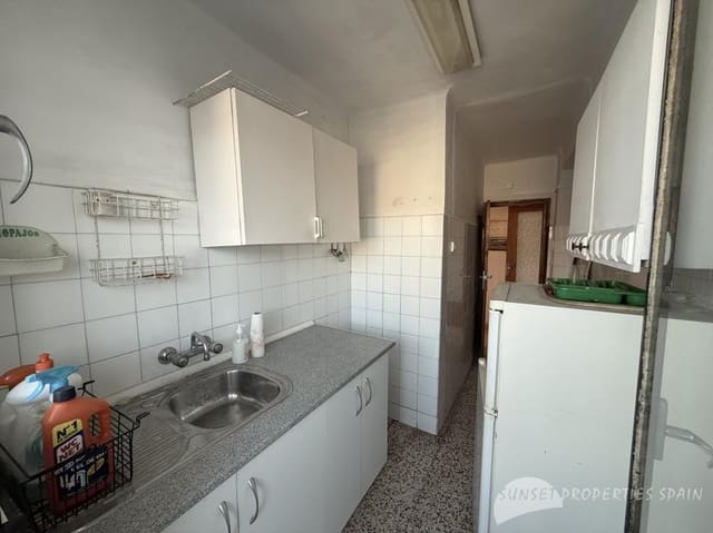 3 bedroom Apartment for sale in Torre del Mar, Vélez-Málaga - € 240,000 (Ref: 9426575)