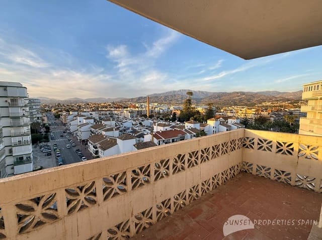 3 bedroom Apartment for sale in Torre del Mar, Vélez-Málaga - € 240,000 (Ref: 9426575)