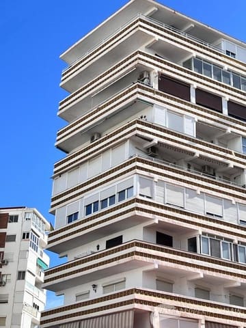 3 bedroom Apartment for sale in Torre del Mar, Vélez-Málaga - € 240,000 (Ref: 9426575)