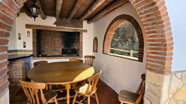 3 chambre Villa/Maison à vendre à Cómpeta avec piscine - 350 000 € (Ref: 9466114)