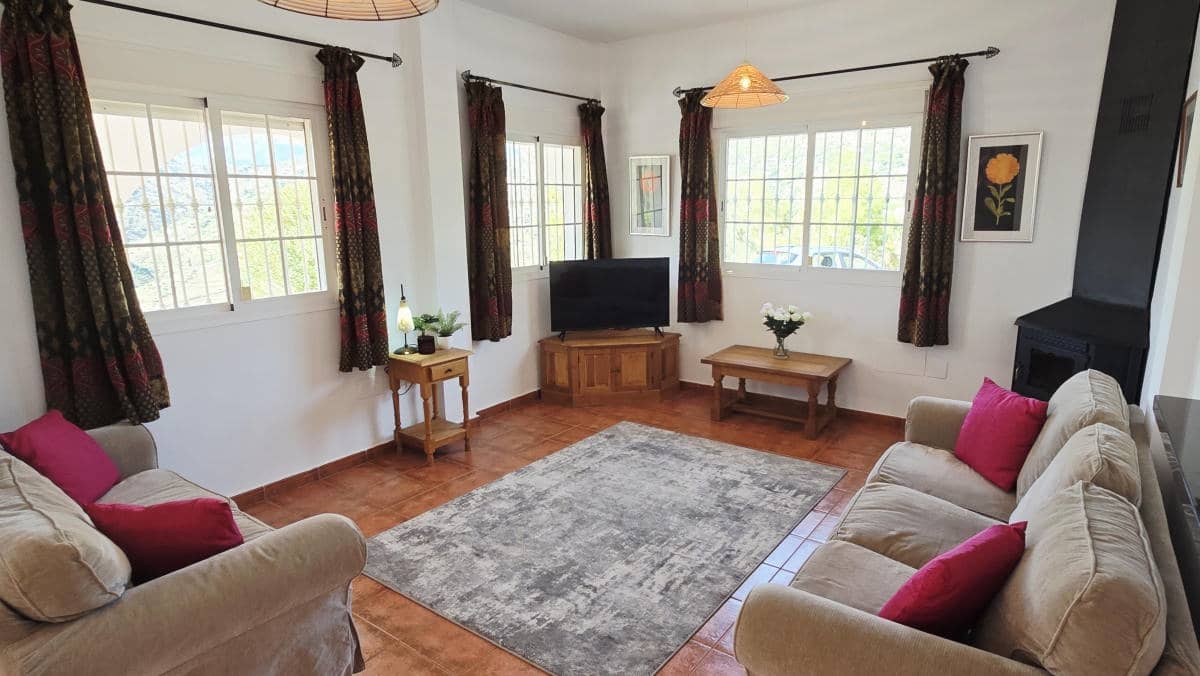 3 Zimmer Villa zu verkaufen in Competa mit Pool - 350.000 € (Ref: 9466114)