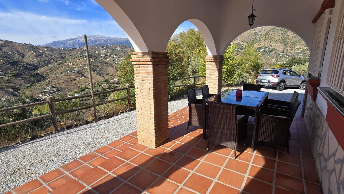 3 Zimmer Villa zu verkaufen in Competa mit Pool - 350.000 € (Ref: 9466114)