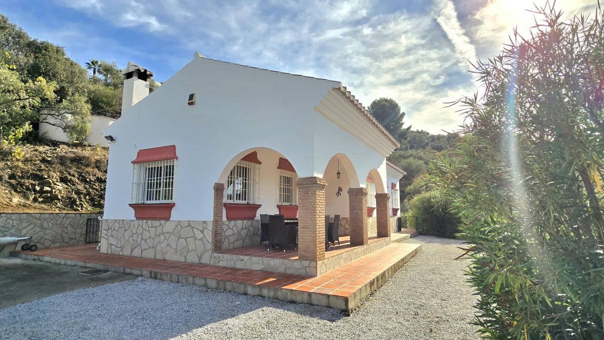 3 Zimmer Villa zu verkaufen in Competa mit Pool - 350.000 € (Ref: 9466114)