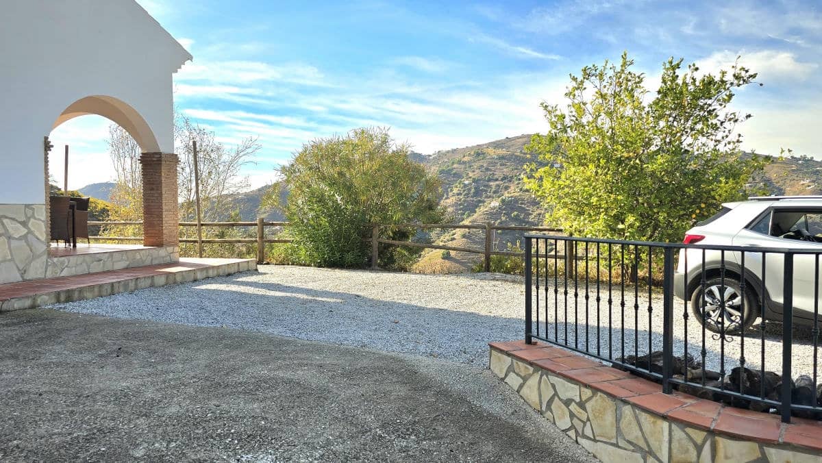 3 Zimmer Villa zu verkaufen in Competa mit Pool - 350.000 € (Ref: 9466114)