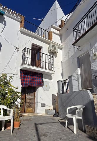 3 bedroom Townhouse for sale in Canillas de Albaida - € 145,000 (Ref: 9506217)