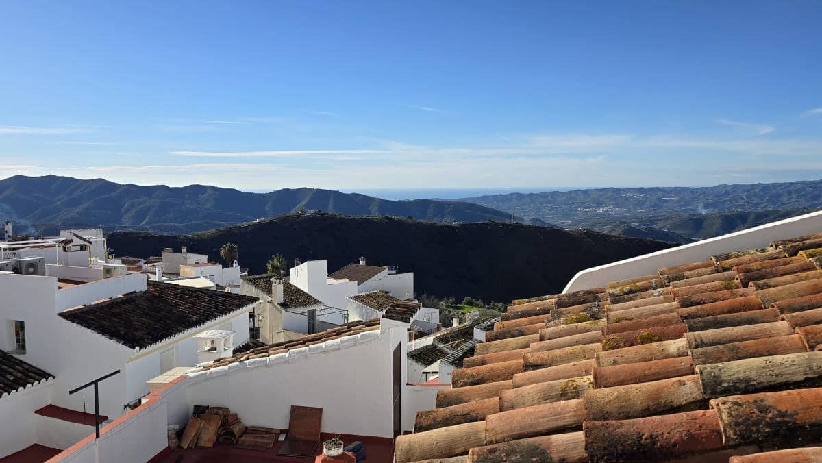 3 bedroom Townhouse for sale in Canillas de Albaida - € 145,000 (Ref: 9506217)