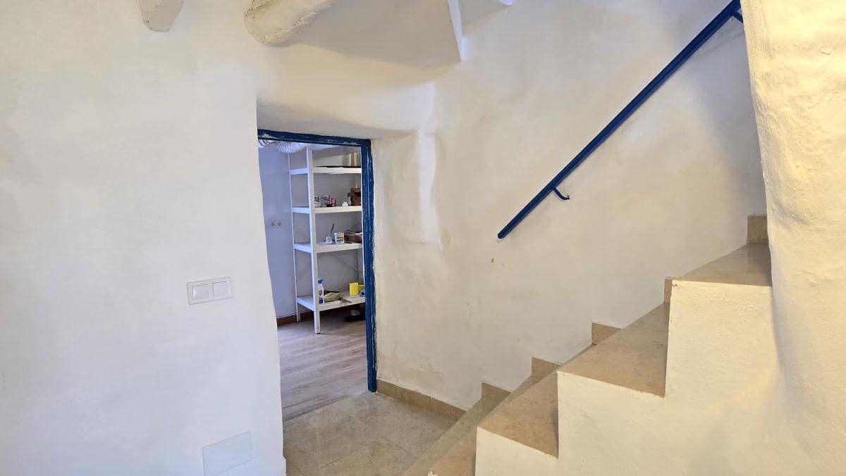 3 bedroom Townhouse for sale in Canillas de Aceituno - € 145,000 (Ref: 9506221)