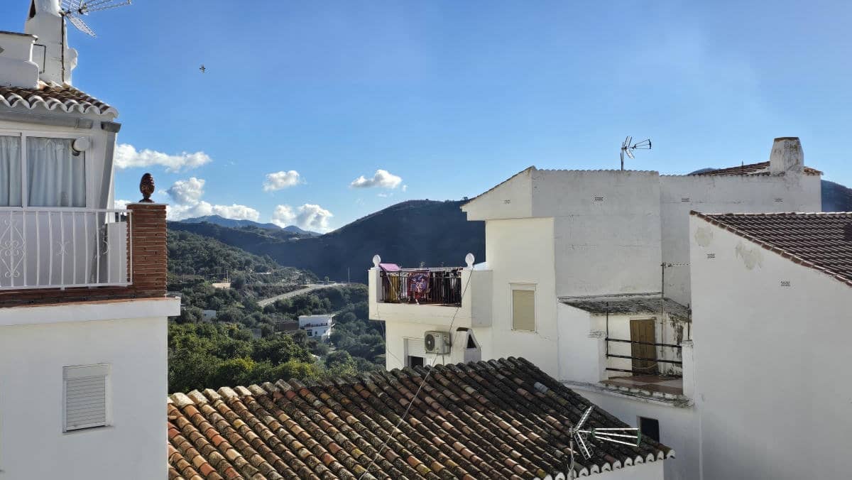 3 bedroom Townhouse for sale in Canillas de Aceituno - € 145,000 (Ref: 9506221)