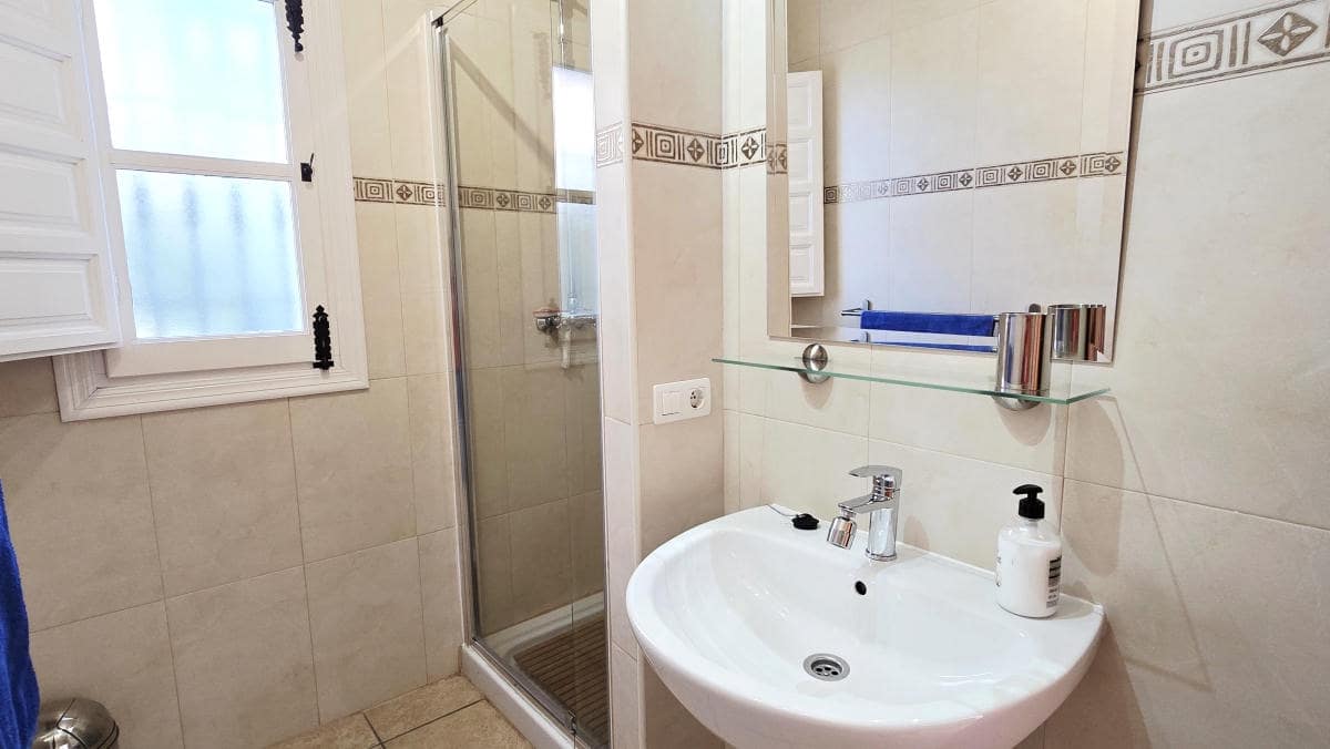 5 bedroom Villa for sale in Competa with pool garage - € 575,000 (Ref: 9506319)