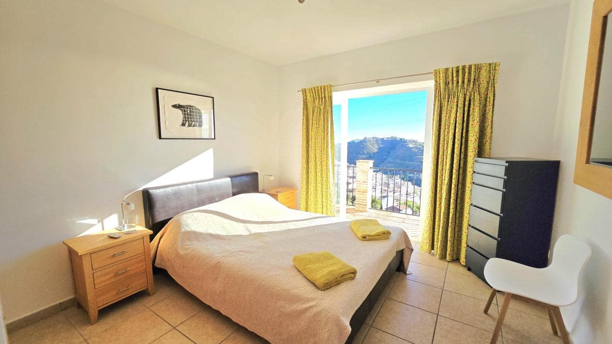 5 bedroom Villa for sale in Competa with pool garage - € 575,000 (Ref: 9506319)