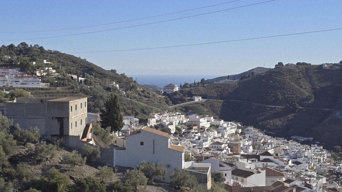 5 bedroom Villa for sale in Competa with pool garage - € 575,000 (Ref: 9506319)