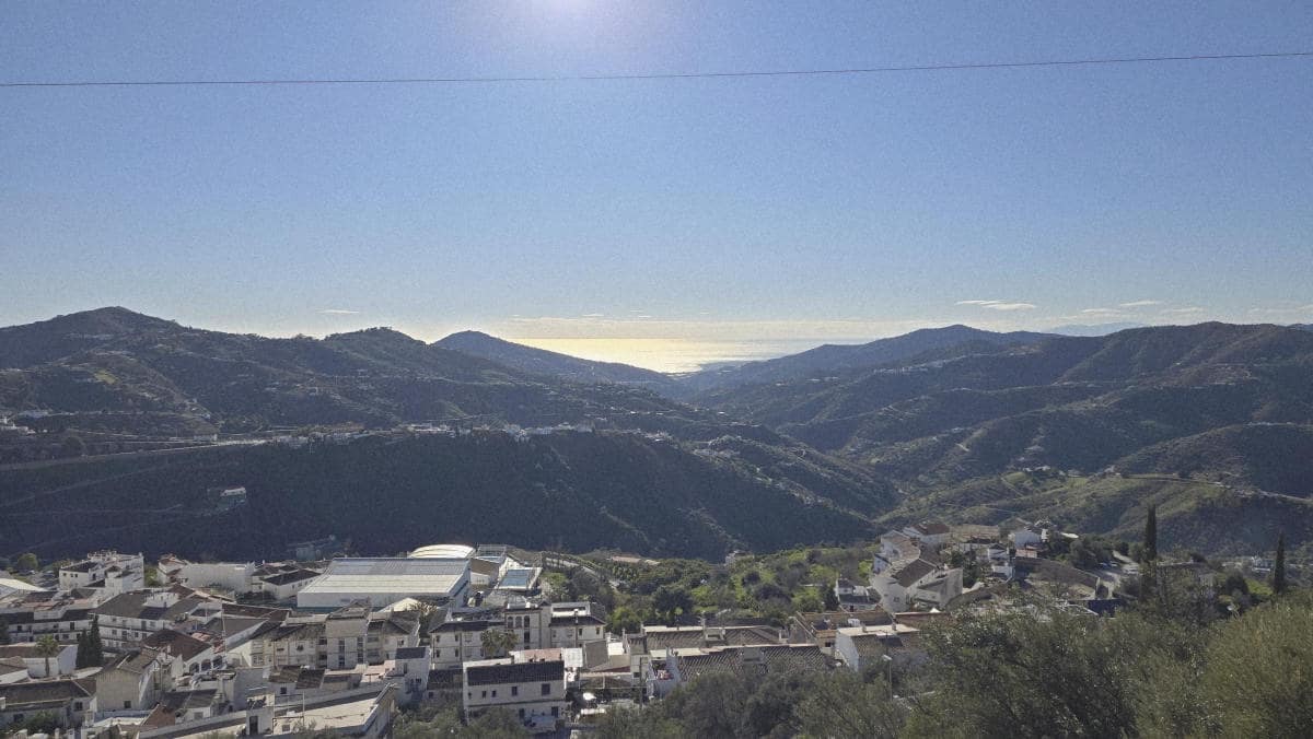 5 bedroom Villa for sale in Competa with pool garage - € 575,000 (Ref: 9506319)