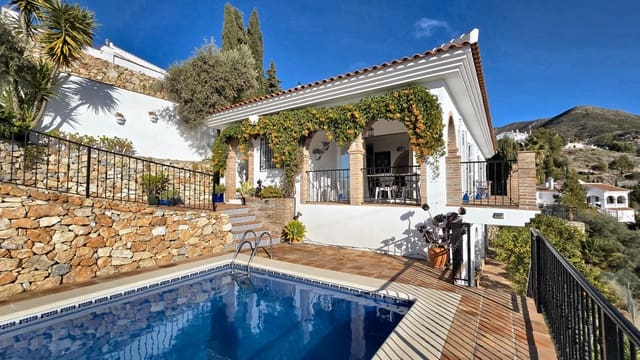 5 bedroom Villa for sale in Cómpeta with pool garage - € 575,000 (Ref: 9506319)