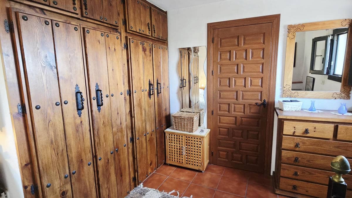 4 bedroom Finca/Country House for sale in Competa with pool garage - € 475,000 (Ref: 9759539)