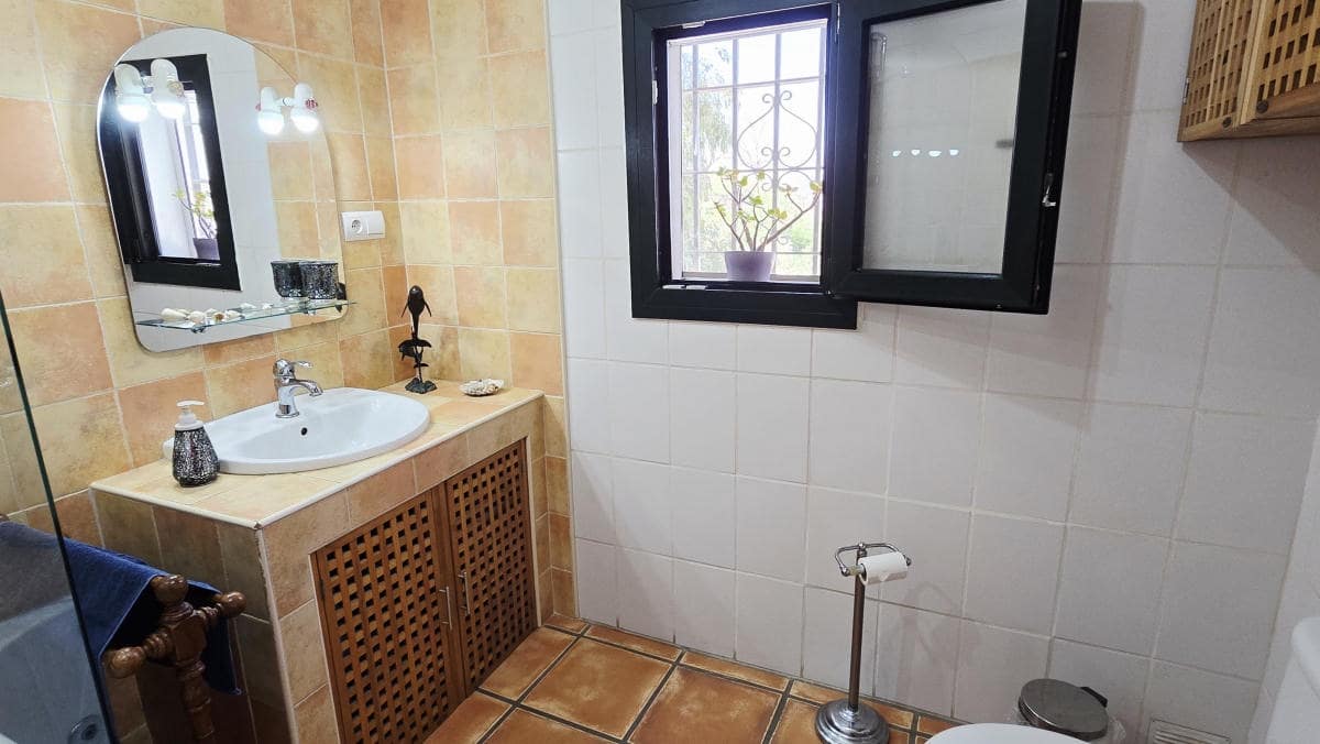 4 bedroom Finca/Country House for sale in Competa with pool garage - € 475,000 (Ref: 9759539)