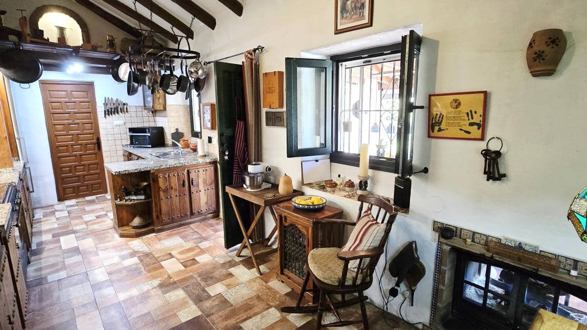 4 bedroom Finca/Country House for sale in Competa with pool garage - € 475,000 (Ref: 9759539)