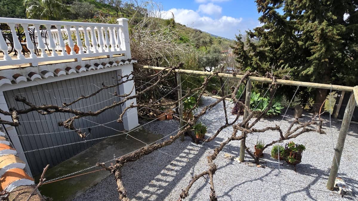 4 bedroom Finca/Country House for sale in Competa with pool garage - € 475,000 (Ref: 9759539)