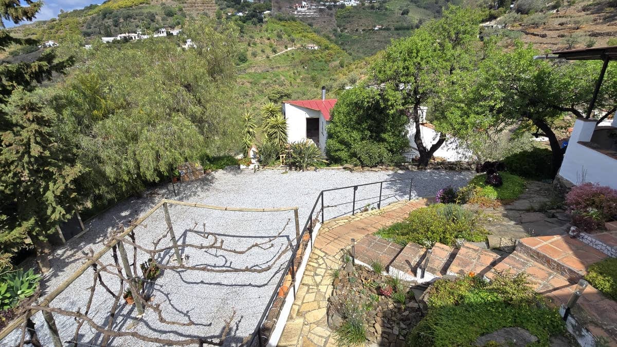 4 bedroom Finca/Country House for sale in Competa with pool garage - € 475,000 (Ref: 9759539)