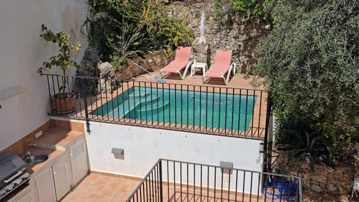 3 bedroom Townhouse for sale in Competa with pool - € 399,950 (Ref: 9770954)