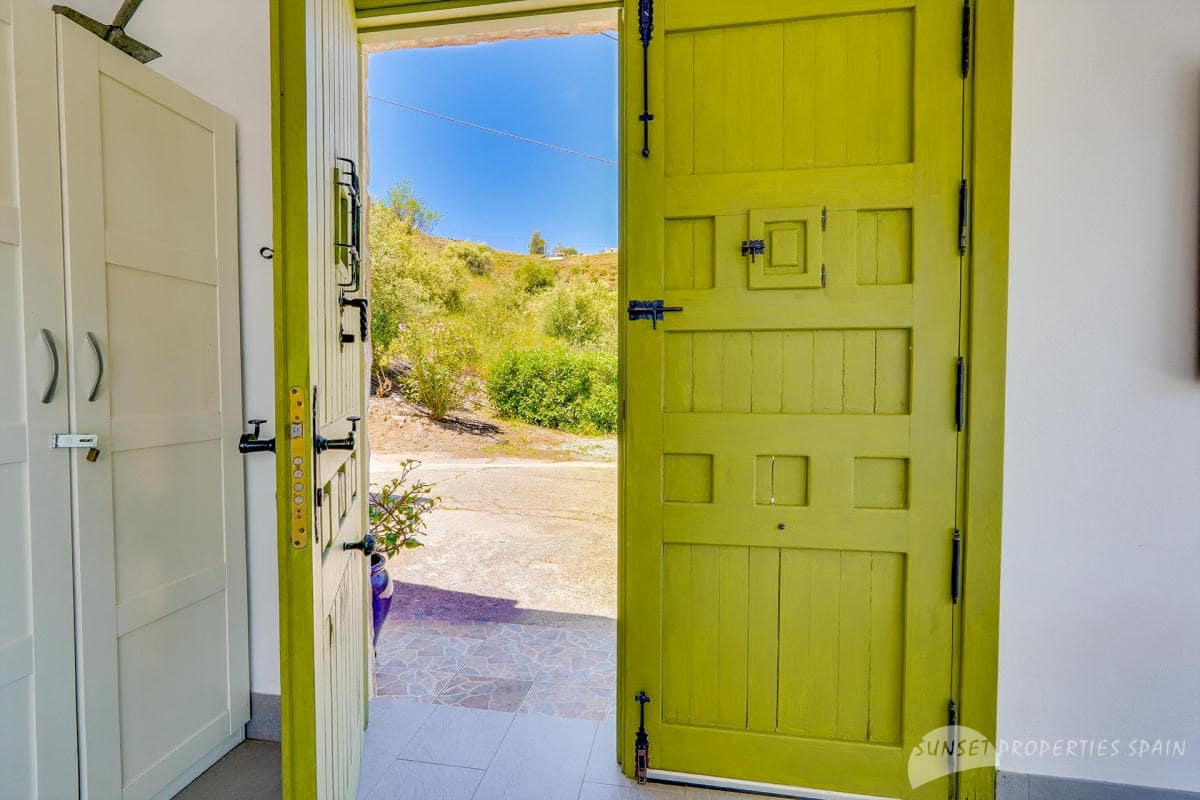 3 camera da letto Villa in vendita in Torrox con piscina - 399.000 € (Rif: 9806737)