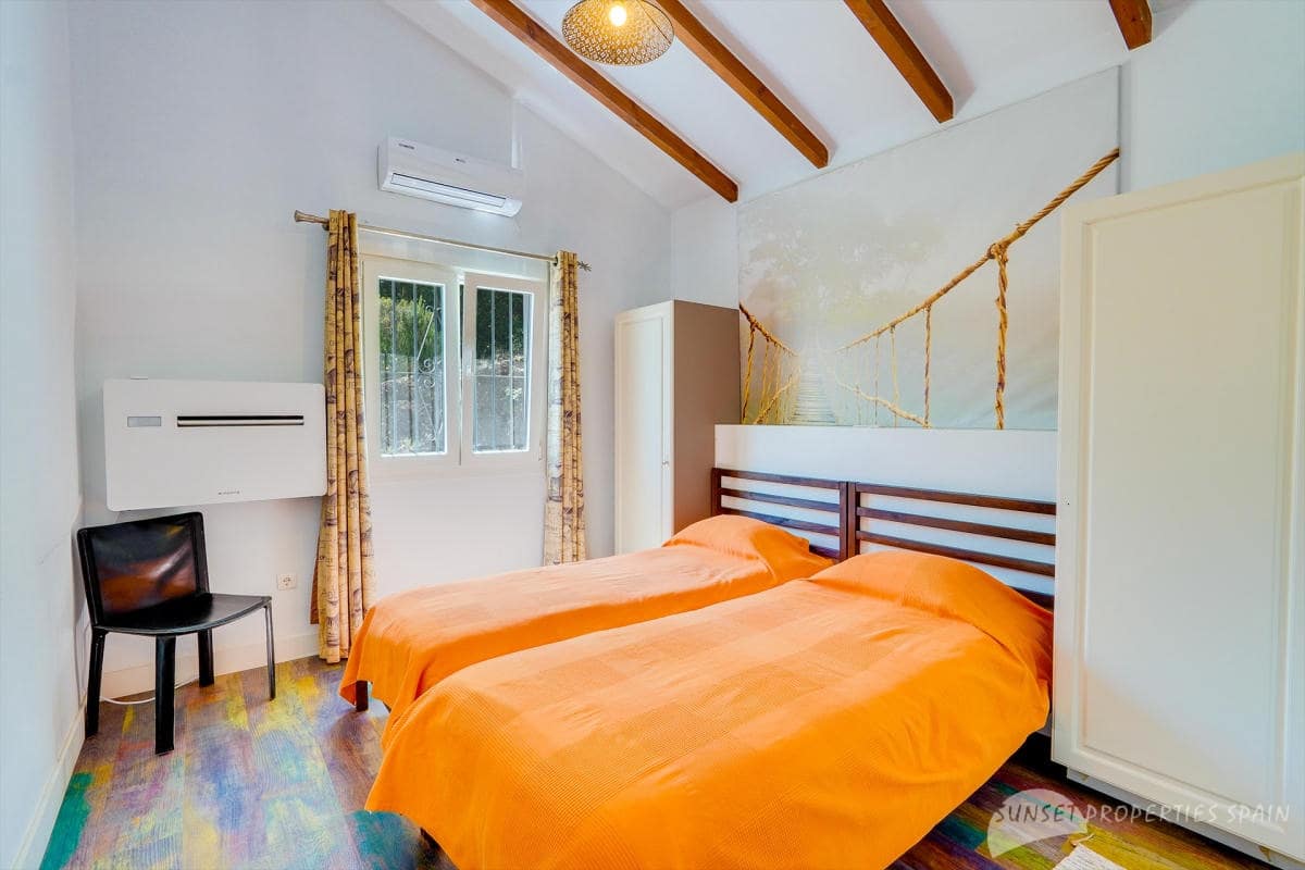 3 camera da letto Villa in vendita in Torrox con piscina - 399.000 € (Rif: 9806737)