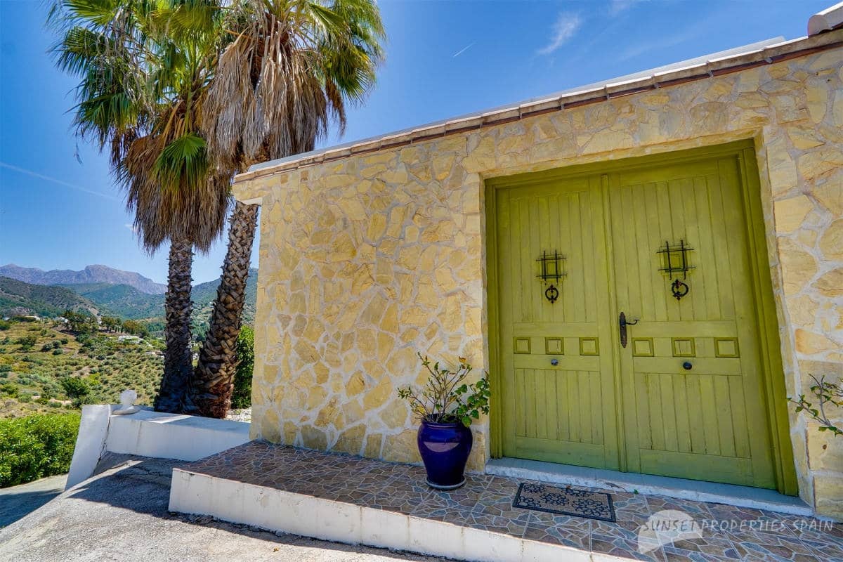 3 camera da letto Villa in vendita in Torrox con piscina - 399.000 € (Rif: 9806737)