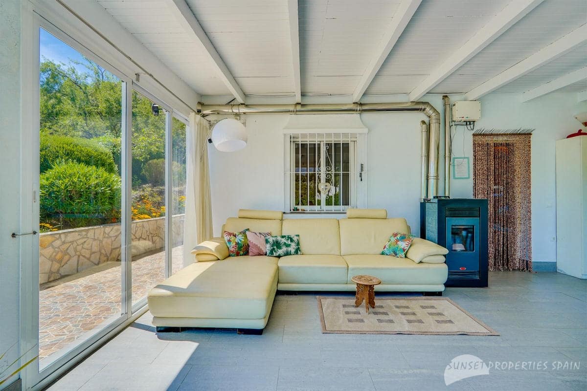 3 camera da letto Villa in vendita in Torrox con piscina - 399.000 € (Rif: 9806737)