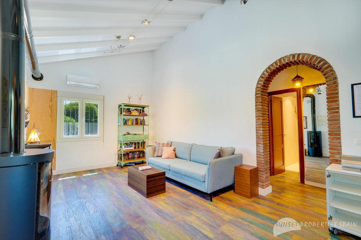 3 camera da letto Villa in vendita in Torrox con piscina - 399.000 € (Rif: 9806737)