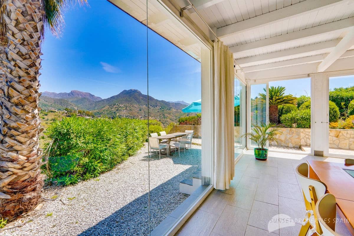 3 camera da letto Villa in vendita in Torrox con piscina - 399.000 € (Rif: 9806737)