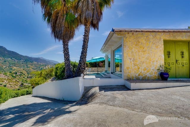 3 camera da letto Villa in vendita in Torrox con piscina - 399.000 € (Rif: 9806737)