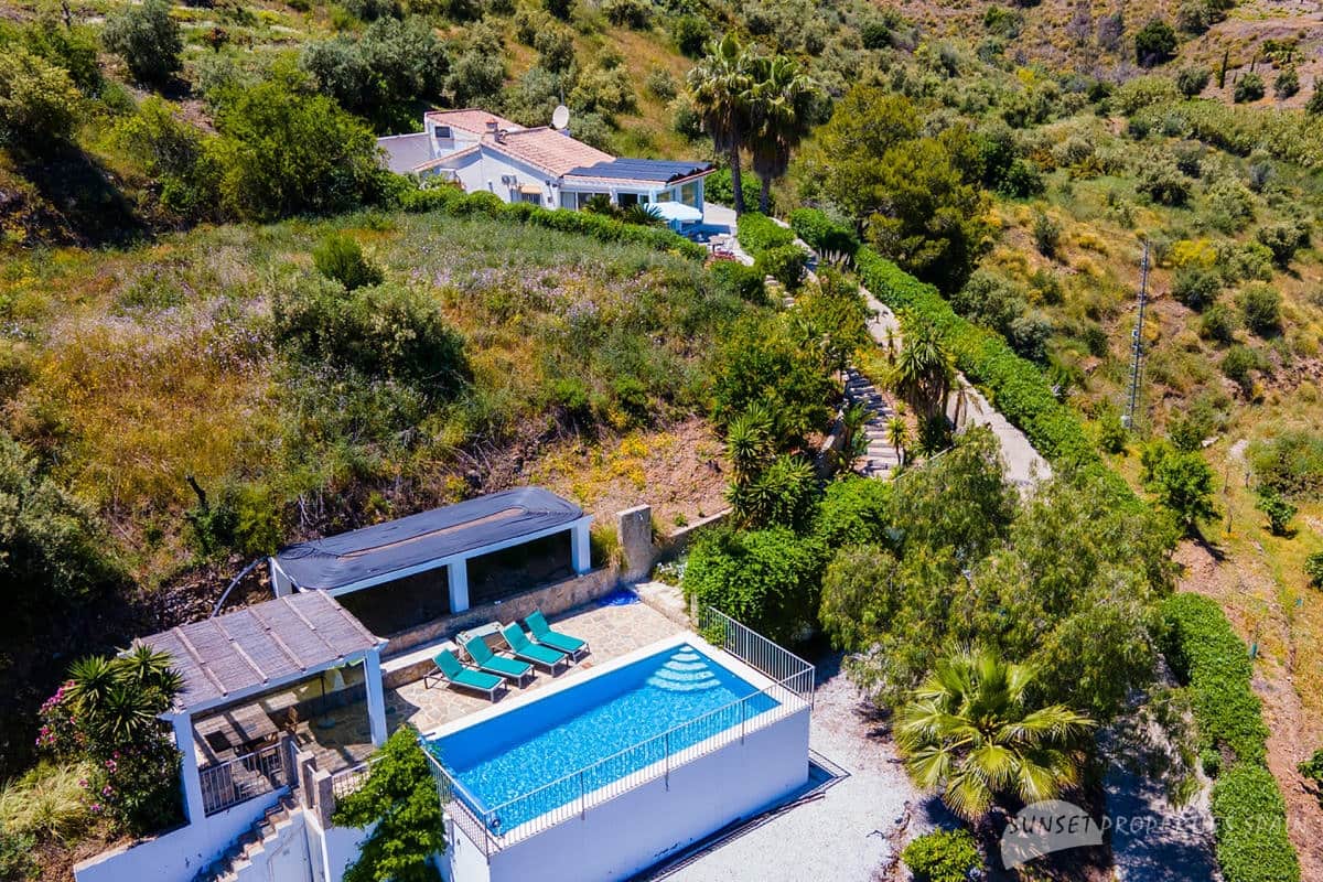 3 camera da letto Villa in vendita in Torrox con piscina - 399.000 € (Rif: 9806737)