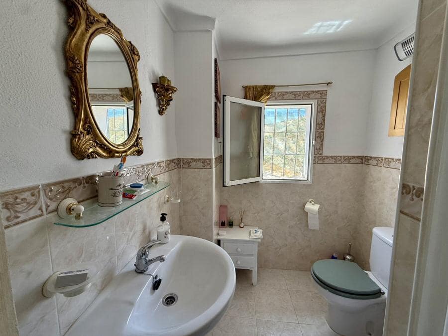 5 bedroom Townhouse for sale in Almachar - € 245,950 (Ref: 9927801)