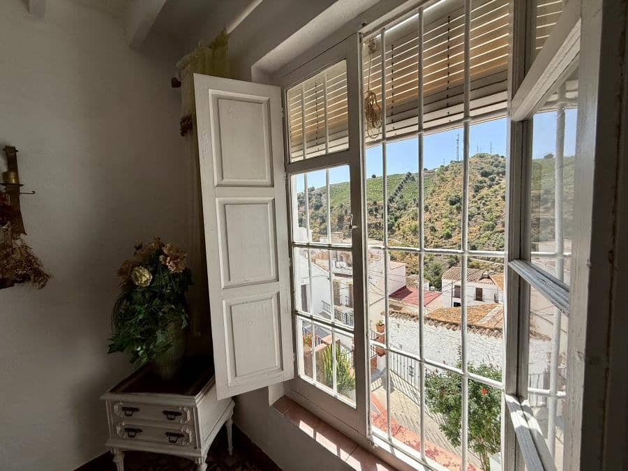 5 bedroom Townhouse for sale in Almachar - € 245,950 (Ref: 9927801)